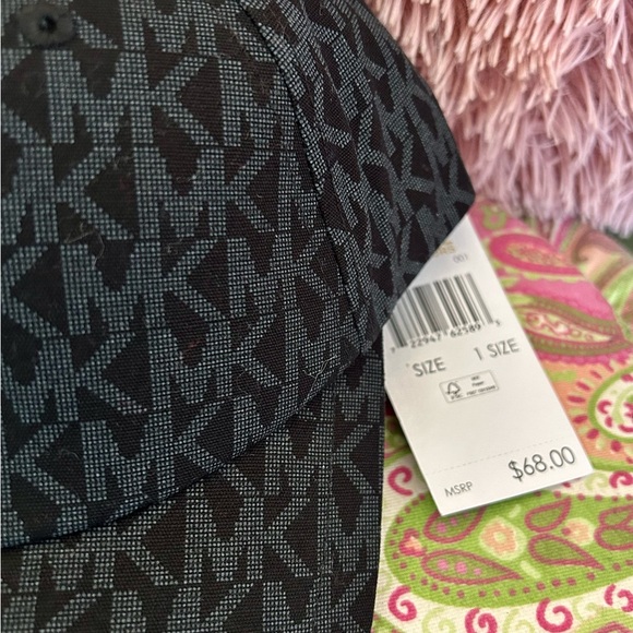 Michael Kors Monogram Cap - Picture 8 of 10